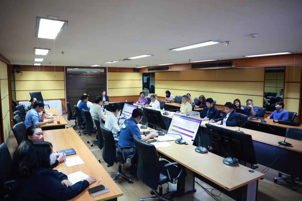 ประชุมเตรียมการนำเสนอข้อมูลในการประชุมหารือการจัดทำ (ร่าง) คำชี้แจงการแบ่งส่วนราชการภายในกรมส่งเสริมอุตสาหกรรม