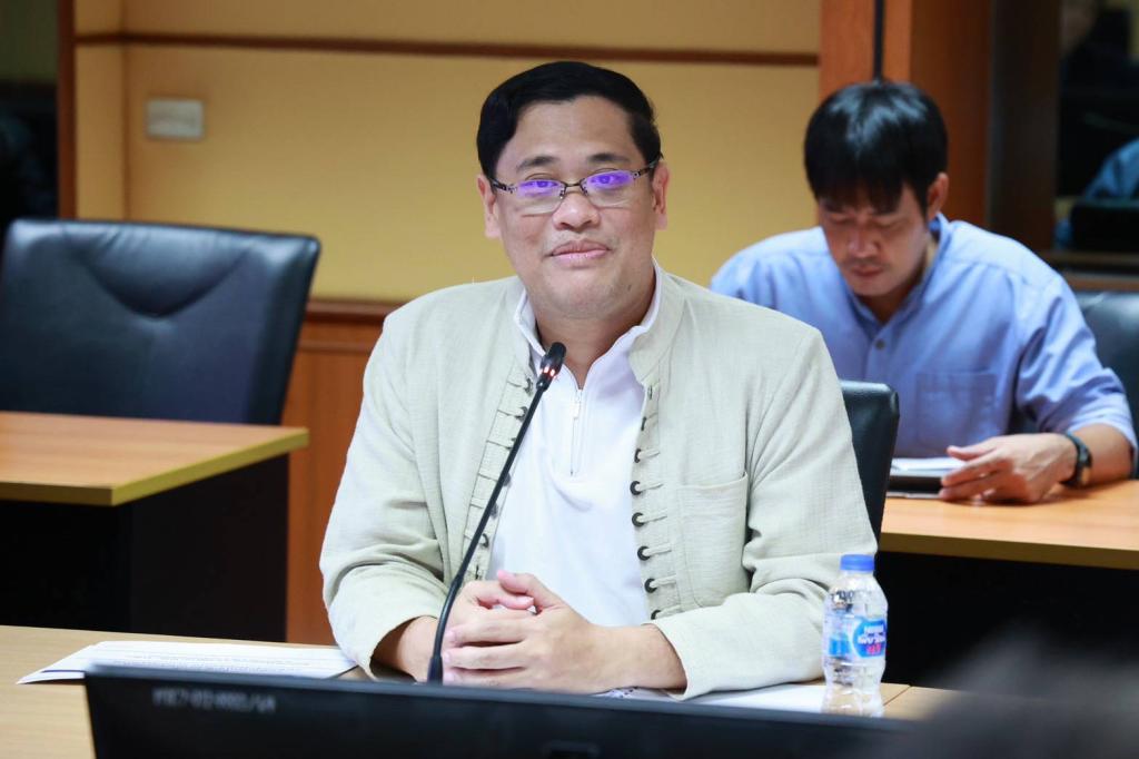 ประชุมเตรียมการนำเสนอข้อมูลในการประชุมหารือการจัดทำ (ร่าง) คำชี้แจงการแบ่งส่วนราชการภายในกรมส่งเสริมอุตสาหกรรม