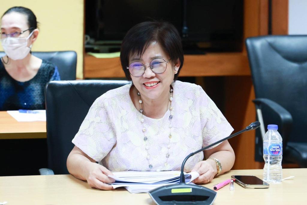 ประชุมเตรียมการนำเสนอข้อมูลในการประชุมหารือการจัดทำ (ร่าง) คำชี้แจงการแบ่งส่วนราชการภายในกรมส่งเสริมอุตสาหกรรม
