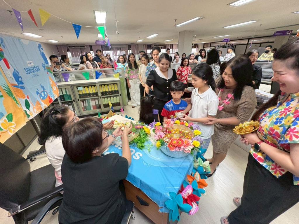 "กง.กสอ." ร่วมสืบสานประเพณีและวัฒนธรรมไทย